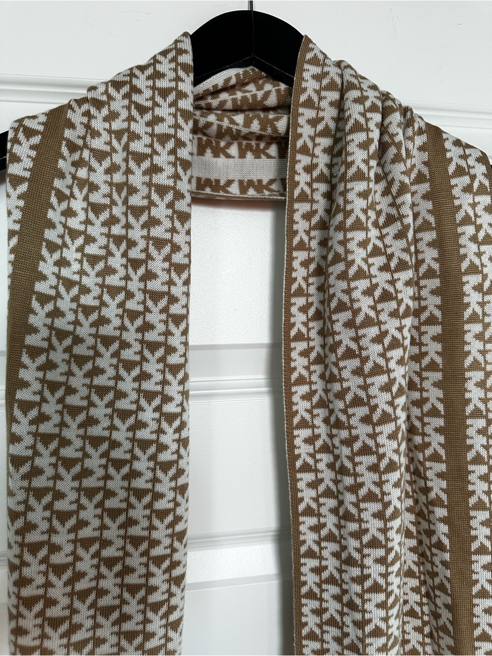 MICHAEL Michael Kors Camel & White Logo Knit Scarf